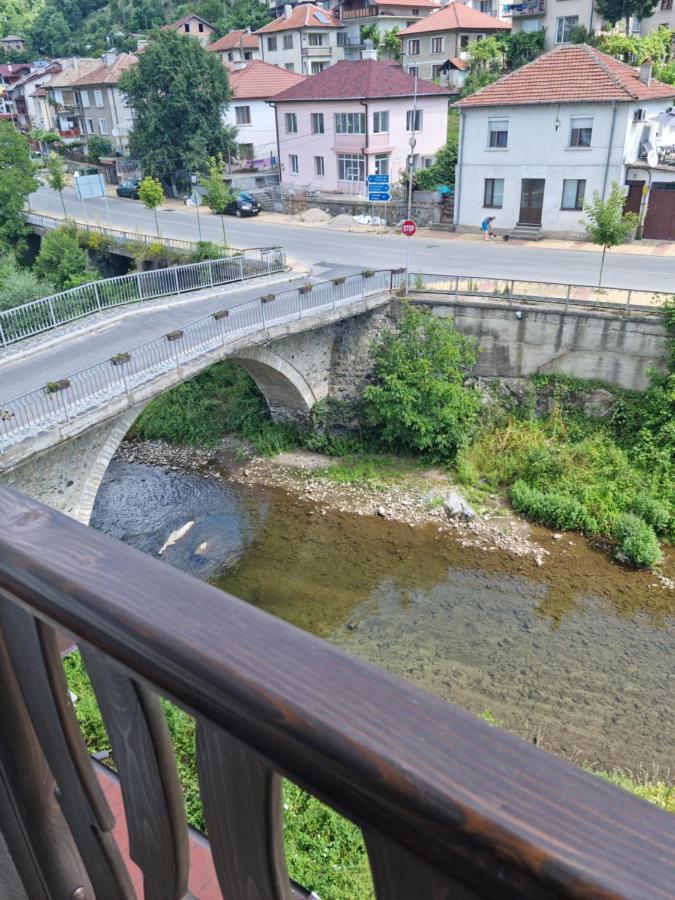Къща За Гости Тони Zlatograd Esterno foto
