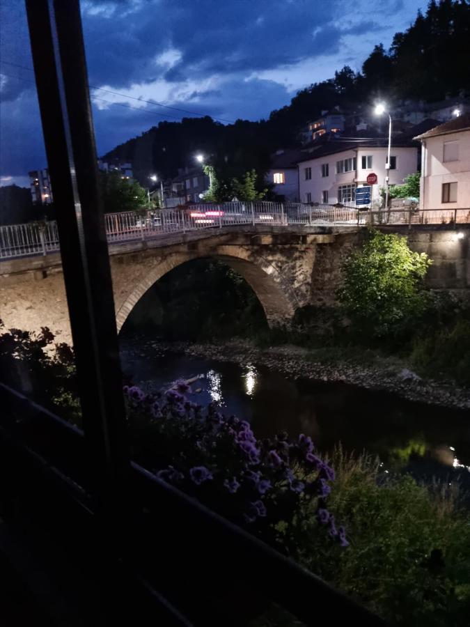 Къща За Гости Тони Zlatograd Esterno foto